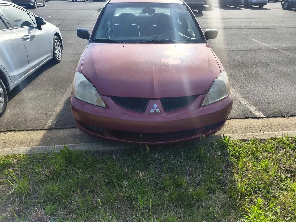 2004 Mitsubishi Lancer 8th Gen - Image 2 of 9
