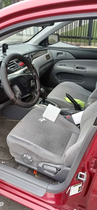 2004 Mitsubishi Lancer 8th Gen - Image 11 of 13