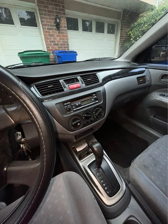 2004 Mitsubishi Lancer 8th Gen - Image 11 of 13