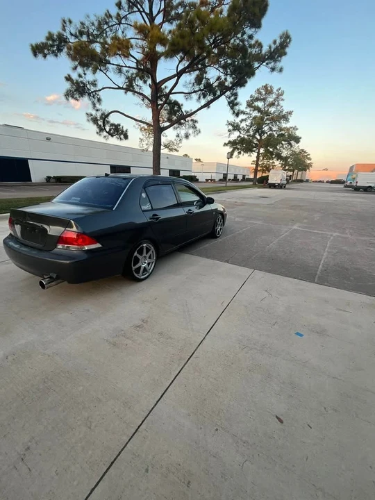 2004 Mitsubishi Lancer 8th Gen - Image 3 of 8