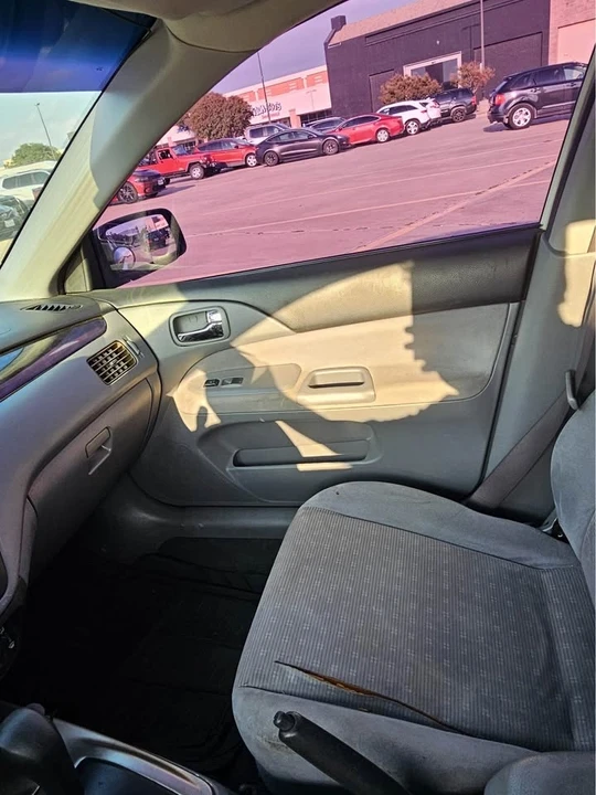 2004 Mitsubishi Lancer 8th Gen - Image 5 of 6