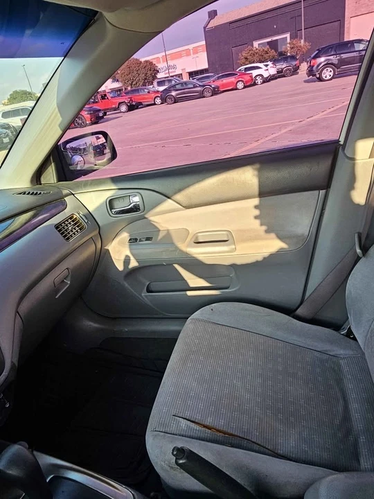 2004 Mitsubishi Lancer 8th Gen - Image 5 of 5
