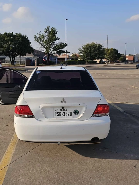 2004 Mitsubishi Lancer 8th Gen - Image 3 of 5