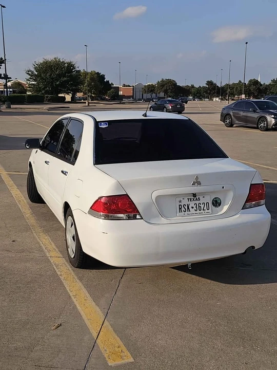 2004 Mitsubishi Lancer 8th Gen - Image 3 of 7