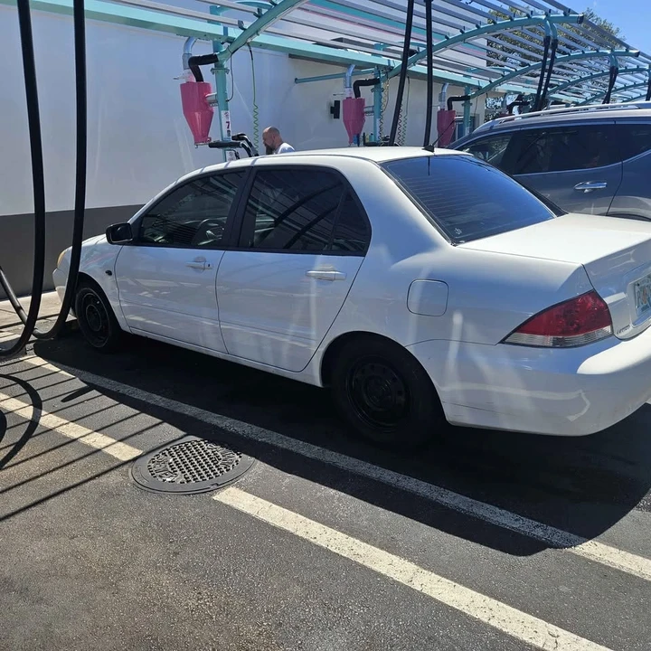 2004 Mitsubishi Lancer 8th Gen - Image 4 of 4