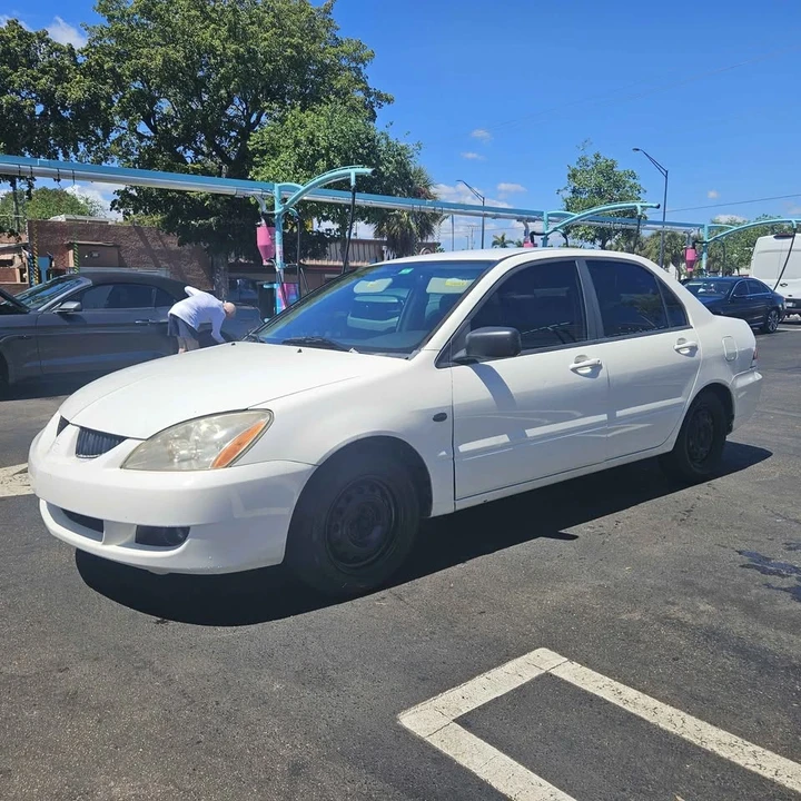 2004 Mitsubishi Lancer 8th Gen - Image 3 of 4