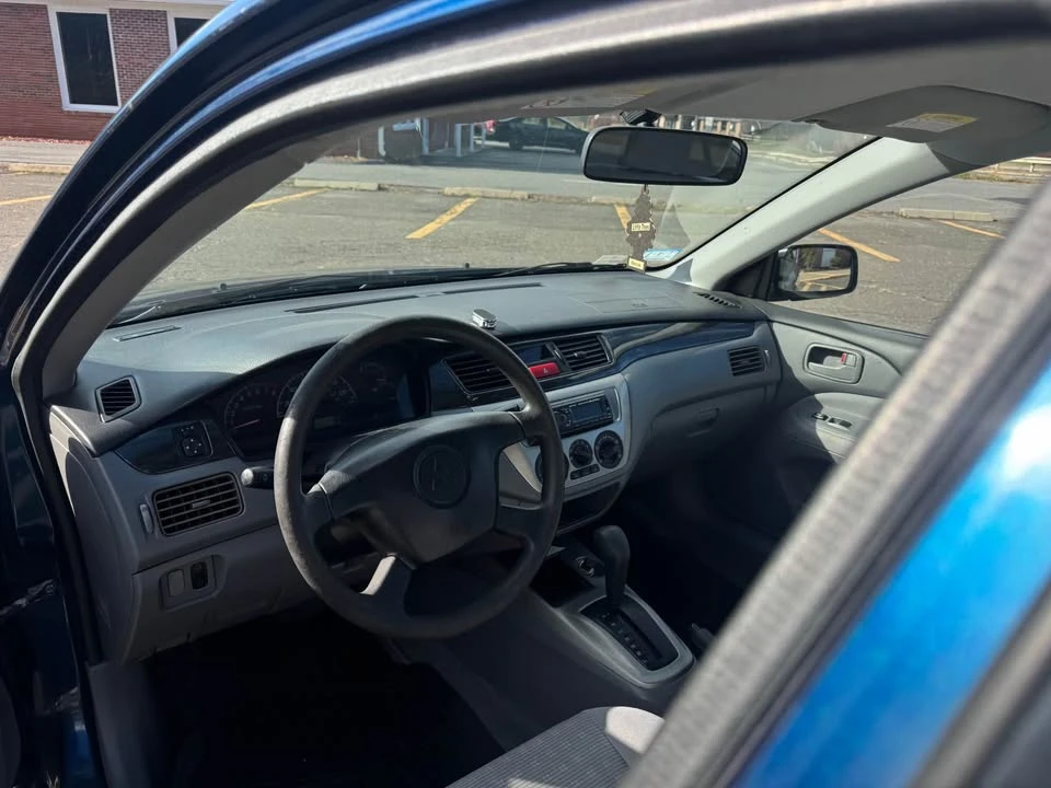 2004 Mitsubishi Lancer 8th Gen - Image 7 of 15