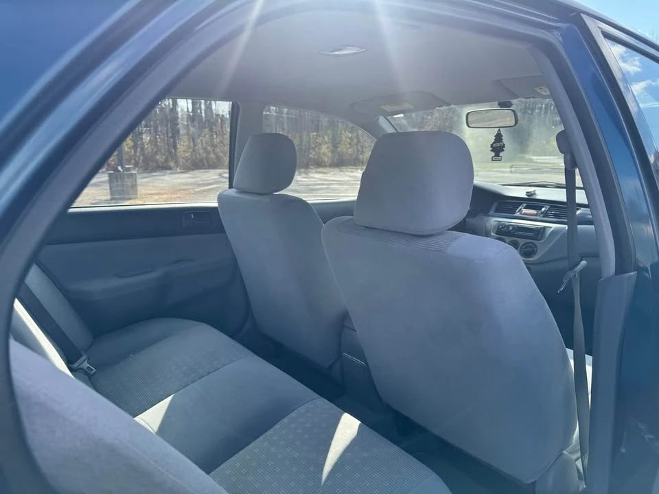 2004 Mitsubishi Lancer 8th Gen - Image 10 of 15