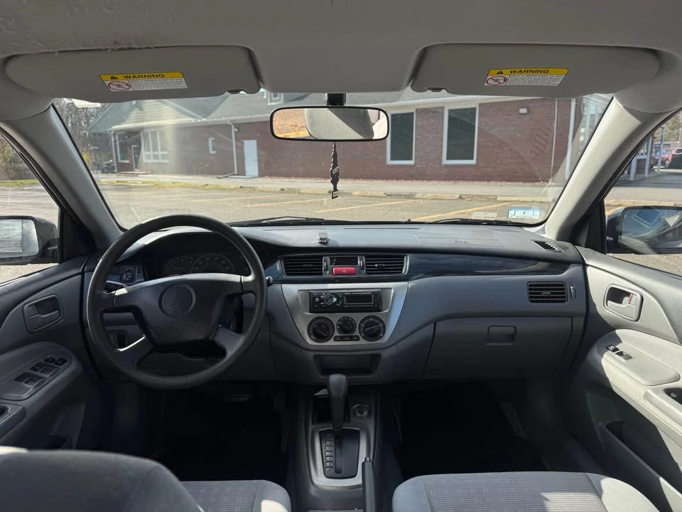 2004 Mitsubishi Lancer 8th Gen - Image 8 of 15