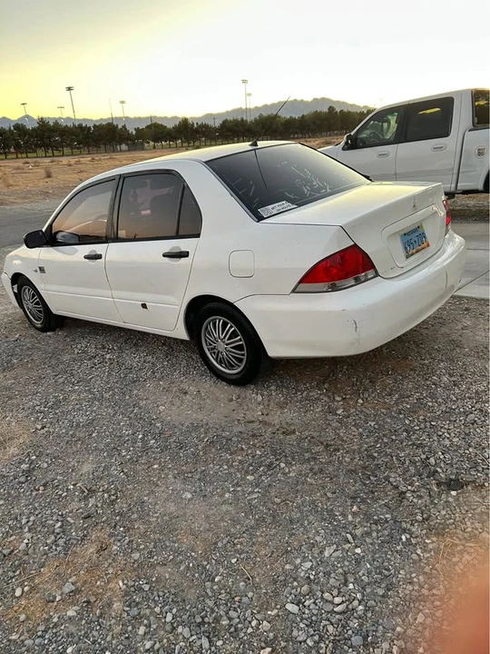2004 Mitsubishi Lancer 8th Gen - Image 2 of 5