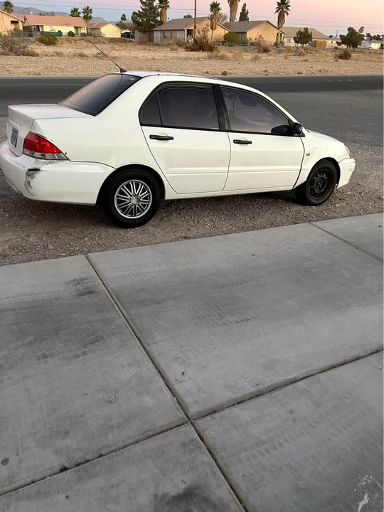 2004 Mitsubishi Lancer 8th Gen - Image 5 of 5