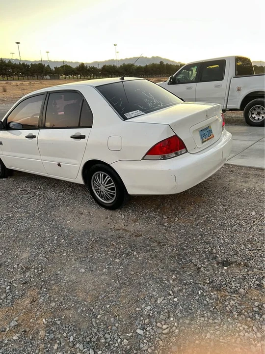 2004 Mitsubishi Lancer 8th Gen - Image 3 of 5