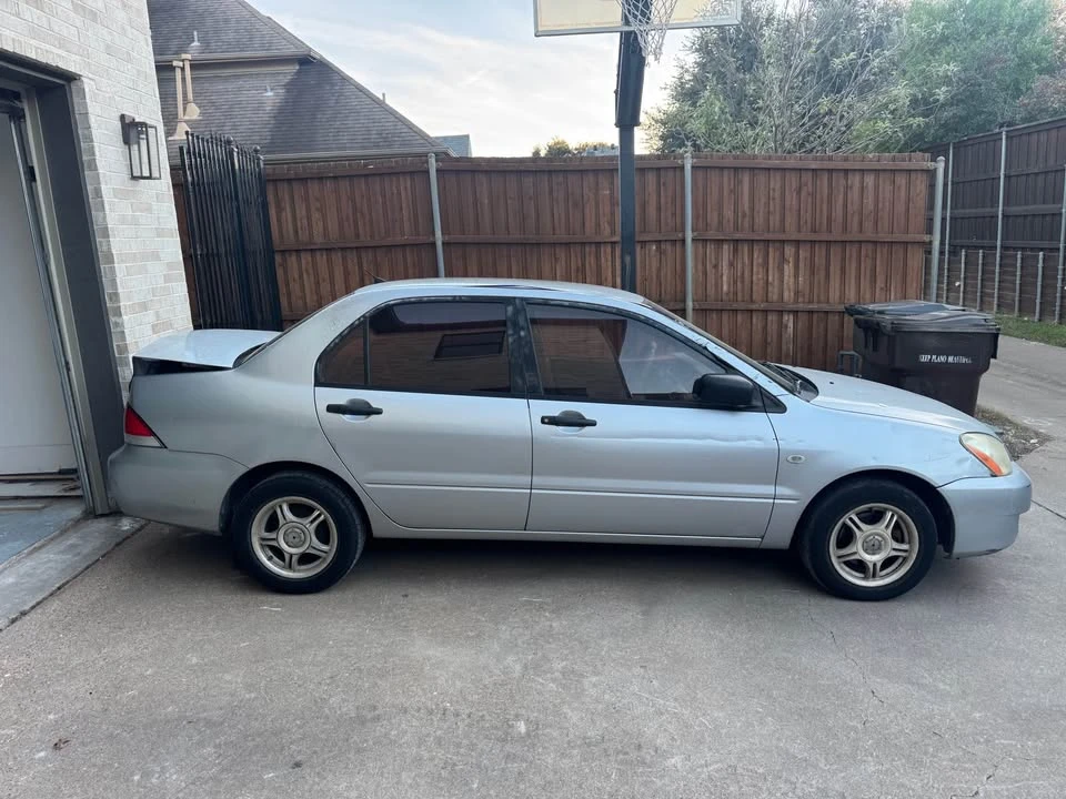 2004 Mitsubishi Lancer 8th Gen - Image 2 of 7