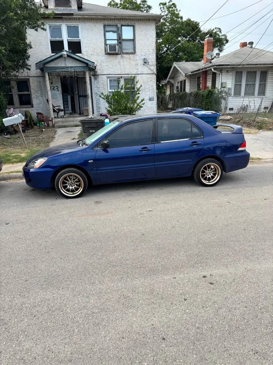 2004 Mitsubishi Lancer 8th Gen - Image 4 of 10