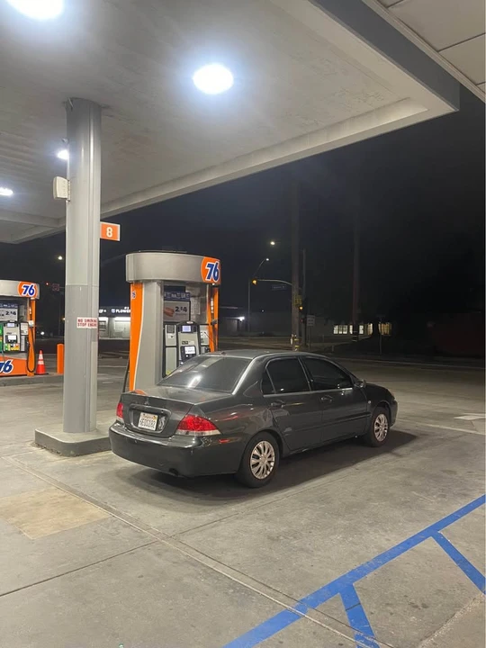 2004 Mitsubishi Lancer 8th Gen - Image 2 of 6