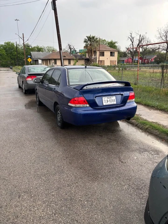 2004 Mitsubishi Lancer 8th Gen - Image 9 of 10