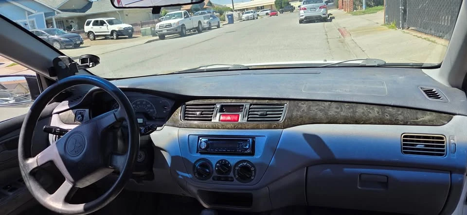 2004 Mitsubishi Lancer 8th Gen - Image 3 of 11