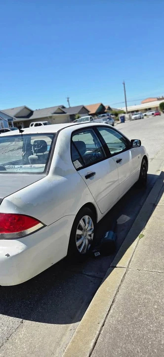 2004 Mitsubishi Lancer 8th Gen - Image 6 of 11