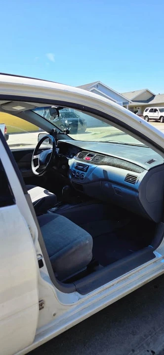 2004 Mitsubishi Lancer 8th Gen - Image 2 of 11