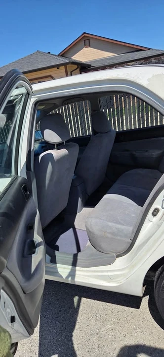 2004 Mitsubishi Lancer 8th Gen - Image 5 of 11