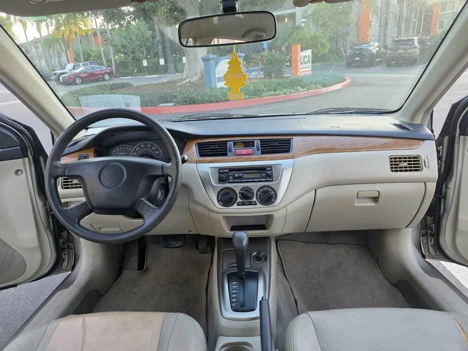 2004 Mitsubishi Lancer 8th Gen - Image 12 of 13