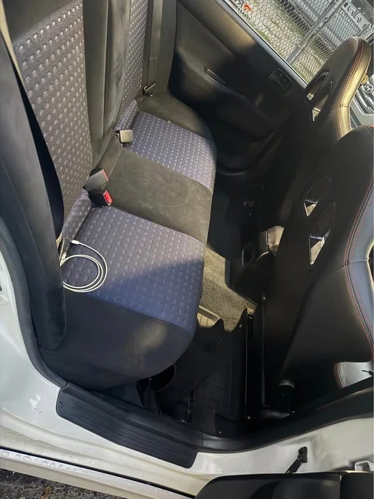 2004 Mitsubishi Lancer Evolution VIII 7th Gen - Image 14 of 19