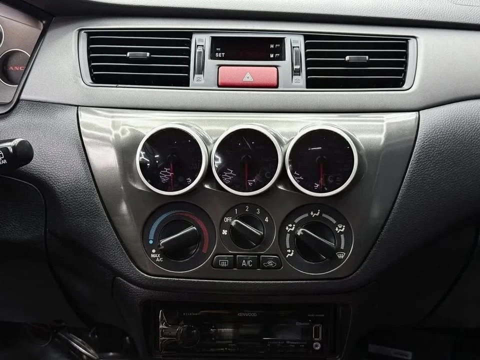 2004 Mitsubishi Lancer 8th Gen - Image 16 of 20
