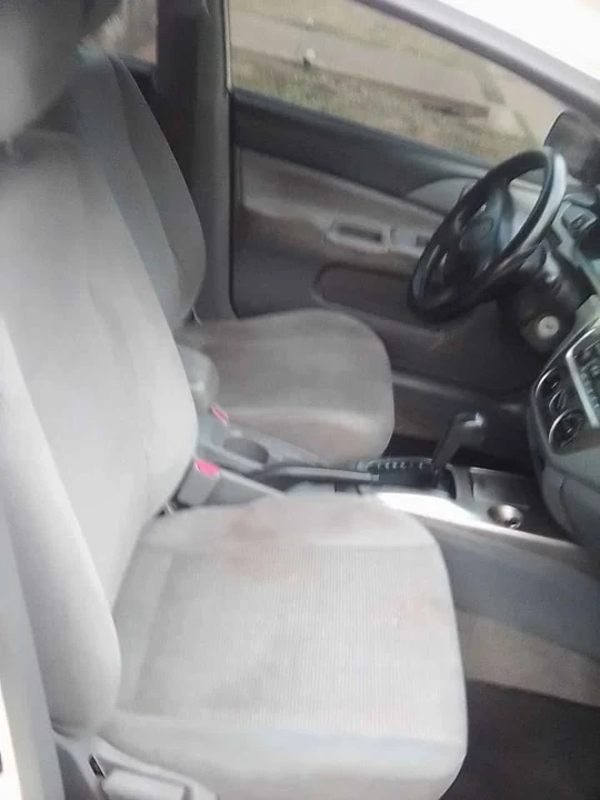 2004 Mitsubishi Lancer 8th Gen - Image 15 of 18