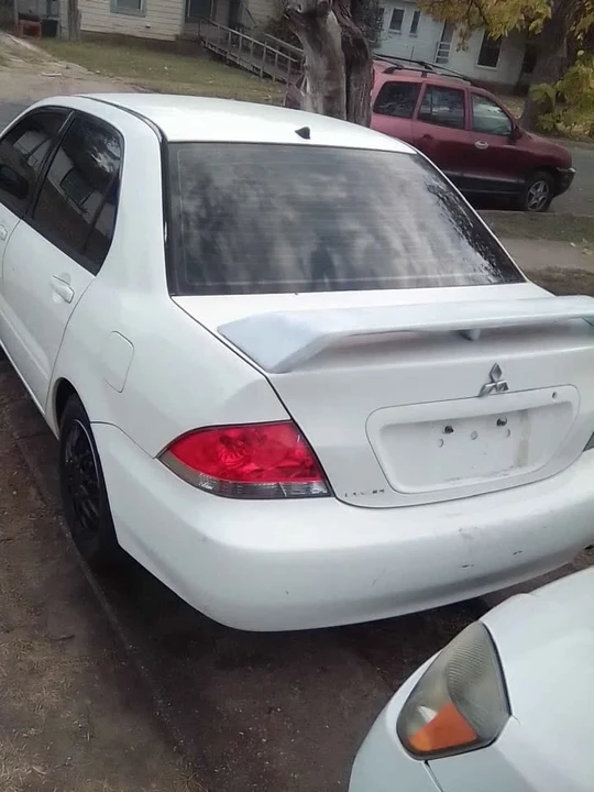 2004 Mitsubishi Lancer 8th Gen - Image 5 of 18