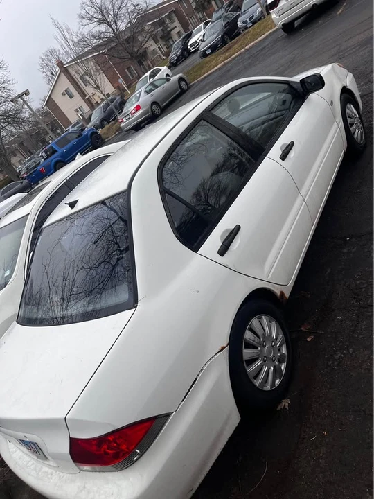 2004 Mitsubishi Lancer 7th Gen - Image 10 of 11