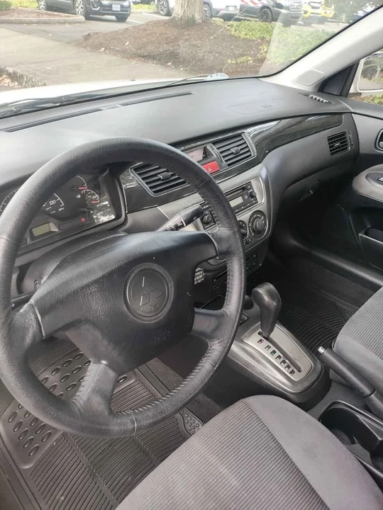 2004 Mitsubishi Lancer 8th Gen - Image 12 of 17