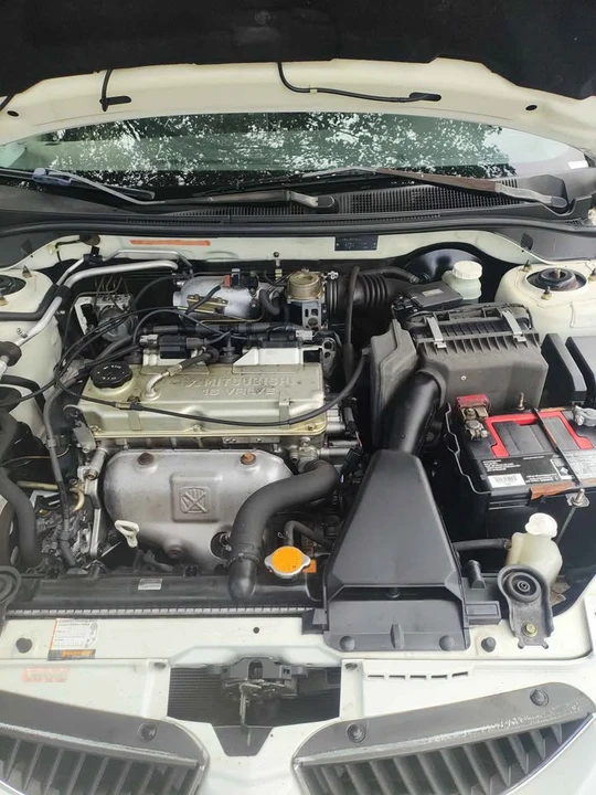 2004 Mitsubishi Lancer 7th Gen - Image 13 of 16
