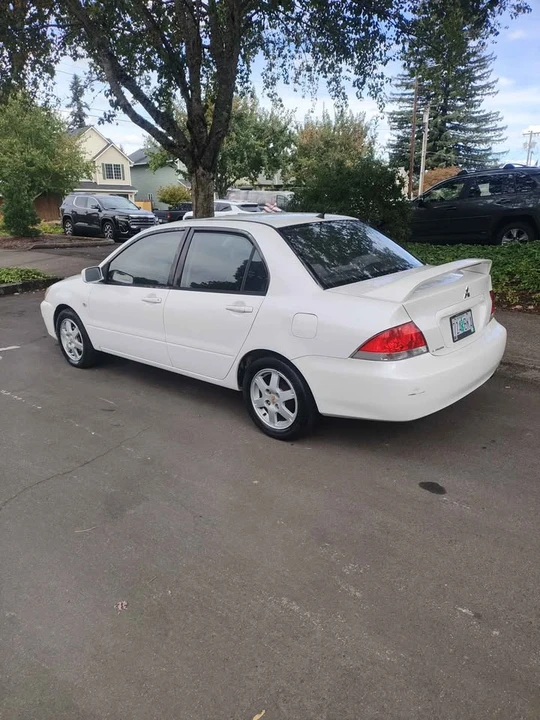 2004 Mitsubishi Lancer 8th Gen - Image 3 of 17