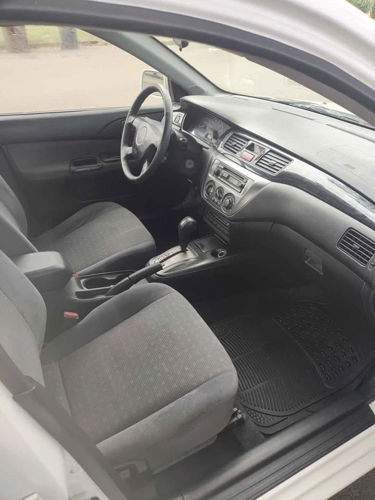 2004 Mitsubishi Lancer 7th Gen - Image 9 of 16