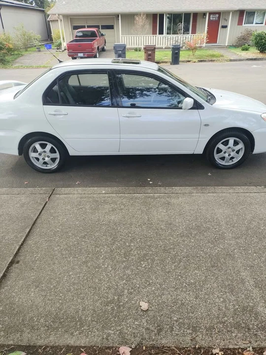 2004 Mitsubishi Lancer 8th Gen - Image 8 of 17