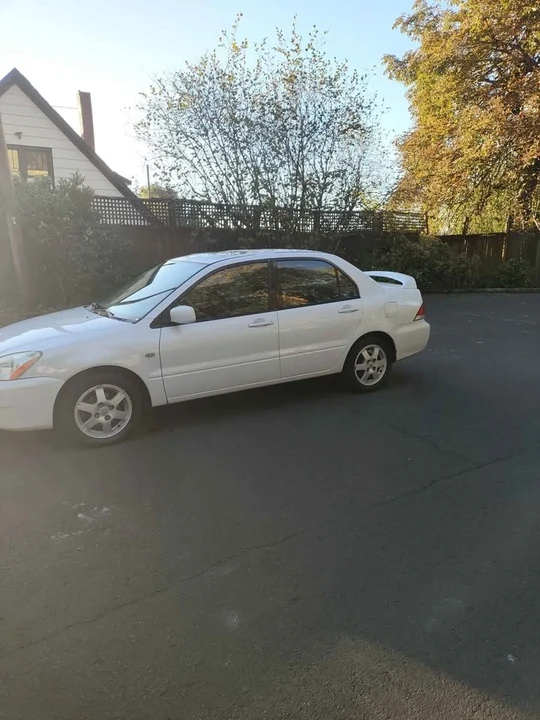 2004 Mitsubishi Lancer 8th Gen - Image 7 of 9
