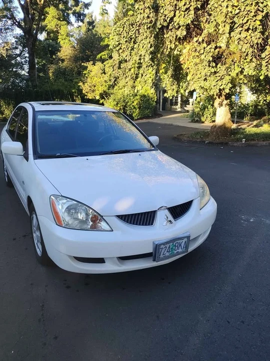 2004 Mitsubishi Lancer 8th Gen - Image 5 of 9