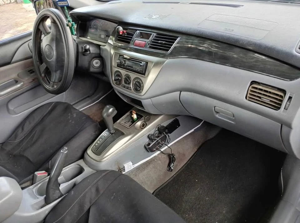 2004 Mitsubishi Lancer 8th Gen - Image 4 of 7