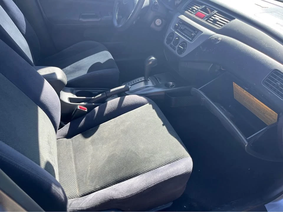 2004 Mitsubishi Lancer 8th Gen - Image 8 of 10
