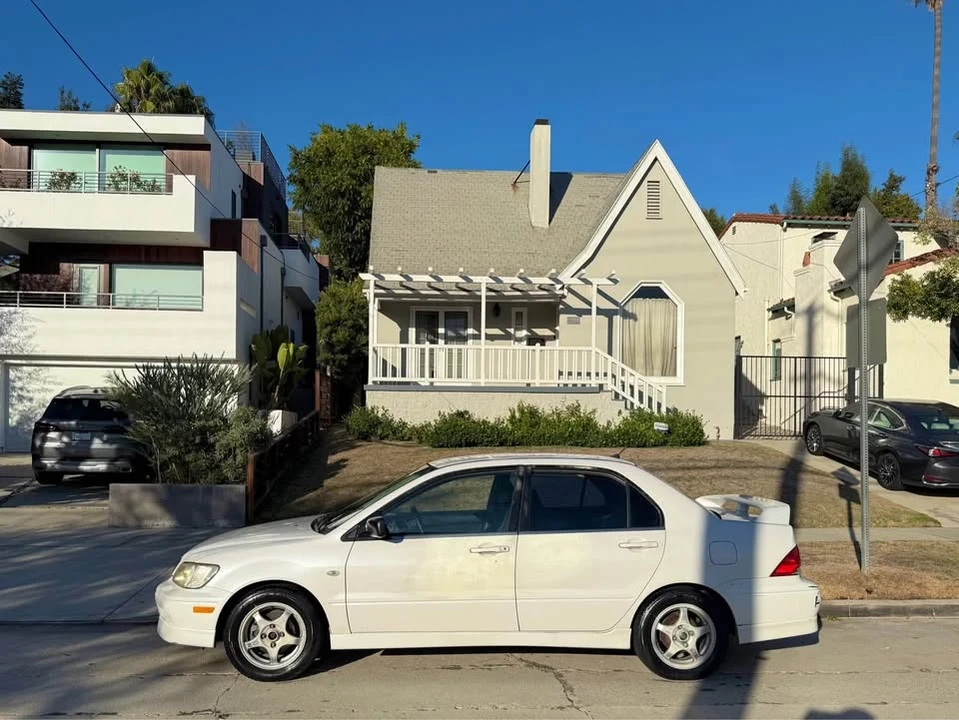 2004 Mitsubishi Lancer 8th Gen - Image 2 of 12