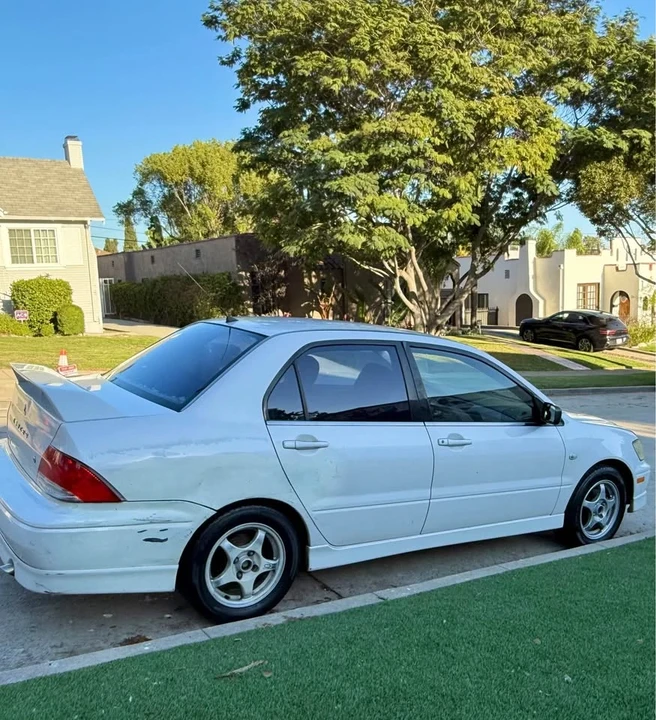 2004 Mitsubishi Lancer 8th Gen - Image 11 of 12