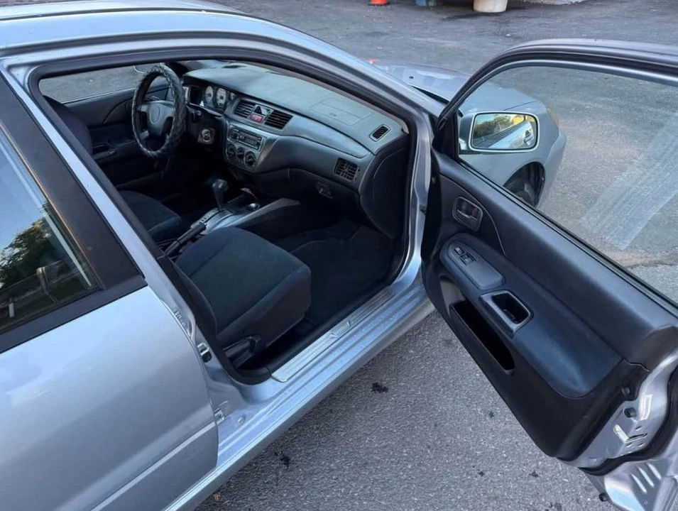 2004 Mitsubishi Lancer 7th Gen - Image 6 of 14