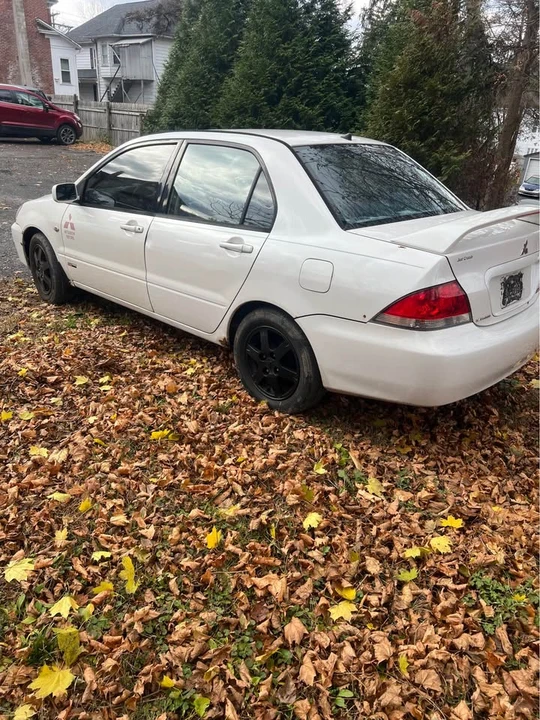 2004 Mitsubishi Lancer 8th Gen - Image 2 of 3