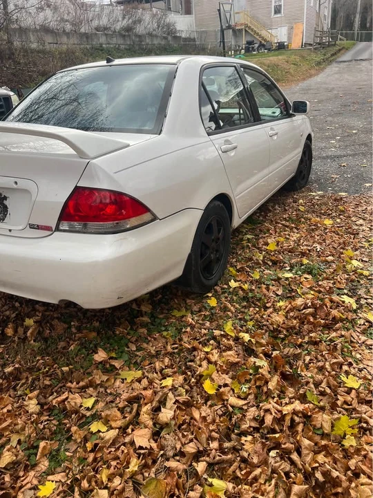 2004 Mitsubishi Lancer 8th Gen - Image 3 of 3