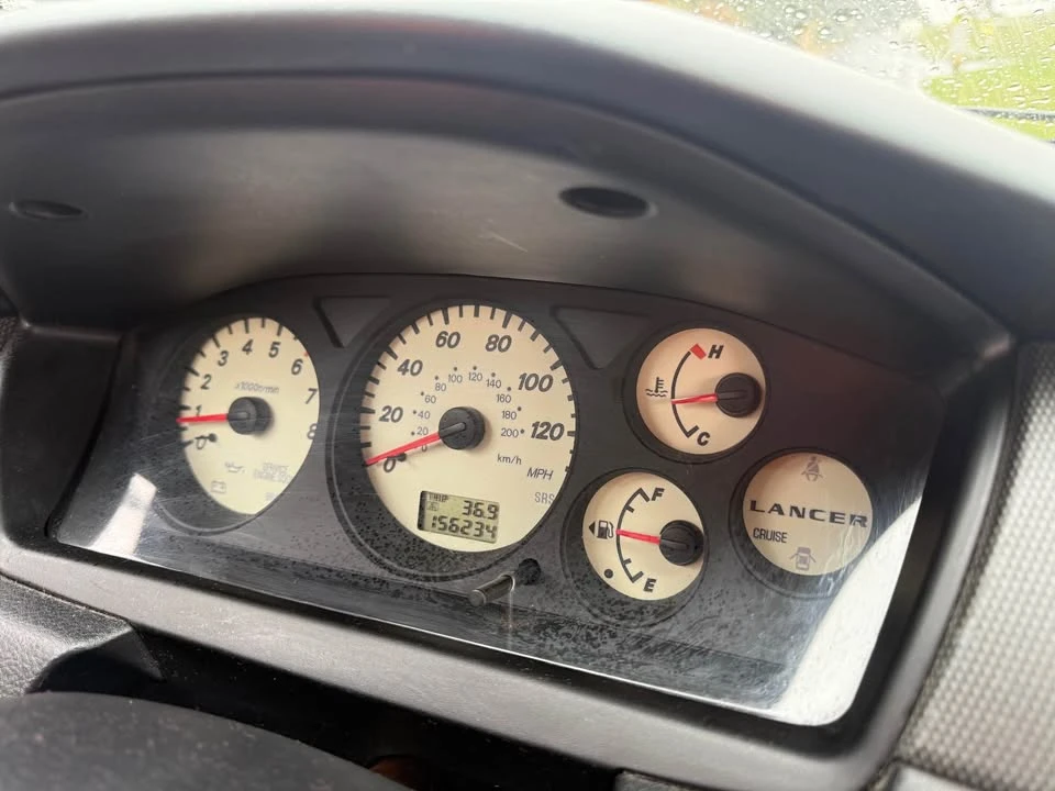 2004 Mitsubishi Lancer 8th Gen - Image 8 of 9