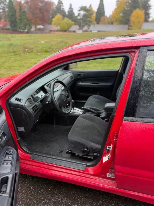 2004 Mitsubishi Lancer 8th Gen - Image 5 of 9