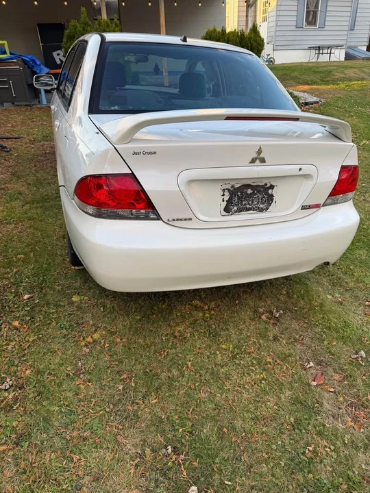 2004 Mitsubishi Lancer 7th Gen - Image 3 of 8