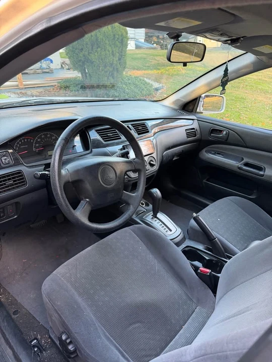 2004 Mitsubishi Lancer 7th Gen - Image 6 of 8