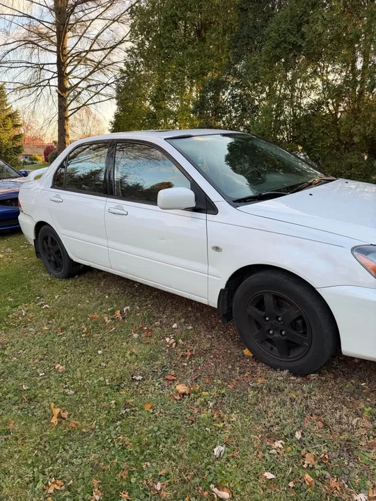 2004 Mitsubishi Lancer 7th Gen - Image 4 of 8
