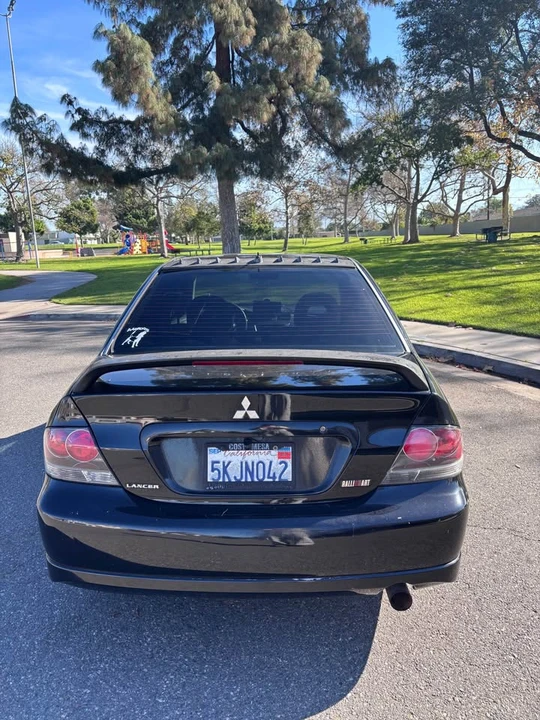 2004 Mitsubishi Lancer 8th Gen - Image 6 of 10